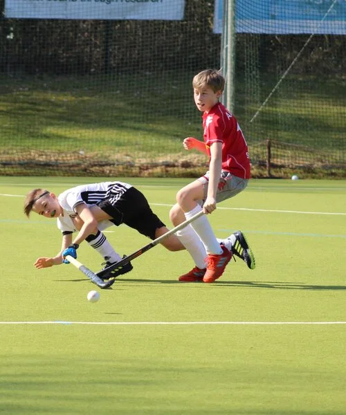 Men Wearing Private Label Field hockey Clothes Manufactured By Albeeza Apparel